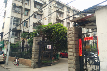 东平复式户型低价出售！带独立车库